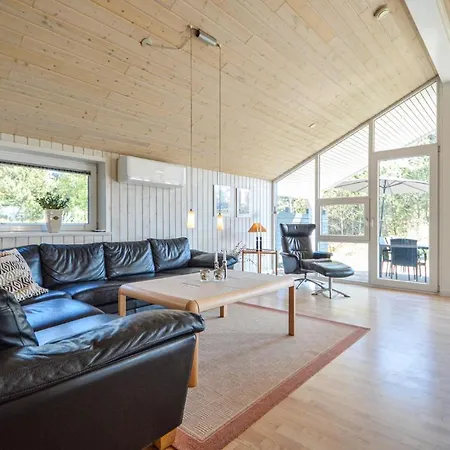 Pet Friendly In Romo With Kitchen Romo