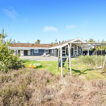 Holiday home Pet Friendly In With Kitchen *