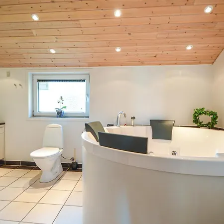 Pet Friendly In Romo With Kitchen * Romo